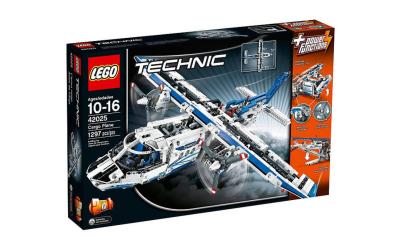 LEGO Technic Грузовой Самолёт (42025)