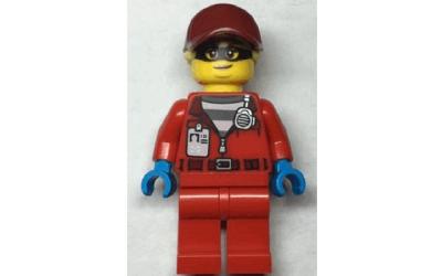 LEGO City Crook Big Betty - Red Jacket with Prison Shirt and I.D. Tag (cty1378)